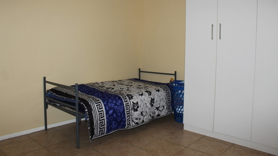 4 Bedroom Property for Sale in Avondale Western Cape